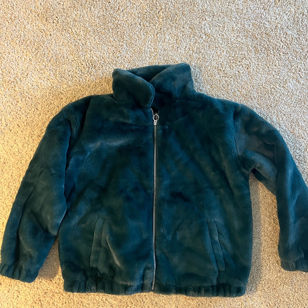 Fuzzy hollister jacket